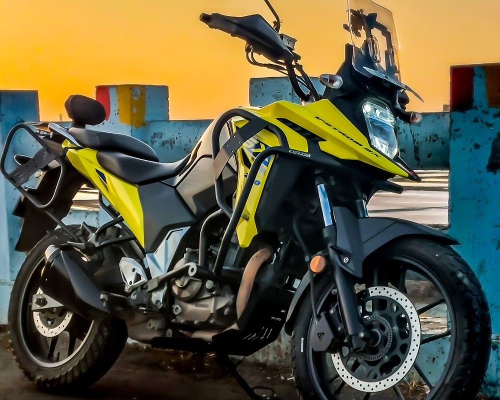 #Suzukivstorm #motorcycleaccessories